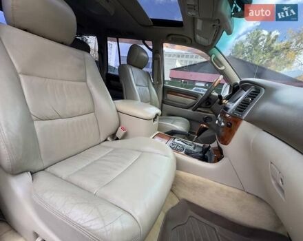 Білий Лексус ЛХ, об'ємом двигуна 4.7 л та пробігом 376 тис. км за 15800 $, фото 25 на Automoto.ua