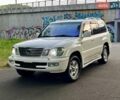 Белый Лексус ЛХ, объемом двигателя 4.66 л и пробегом 375 тыс. км за 17900 $, фото 1 на Automoto.ua