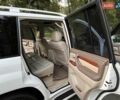Белый Лексус ЛХ, объемом двигателя 4.66 л и пробегом 375 тыс. км за 17900 $, фото 33 на Automoto.ua