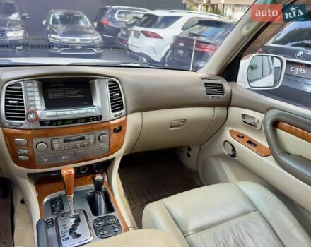 Білий Лексус ЛХ, об'ємом двигуна 4.7 л та пробігом 376 тис. км за 15800 $, фото 20 на Automoto.ua