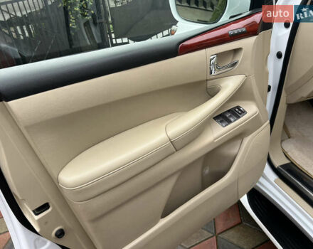 Белый Лексус ЛХ, объемом двигателя 5.66 л и пробегом 157 тыс. км за 29500 $, фото 45 на Automoto.ua