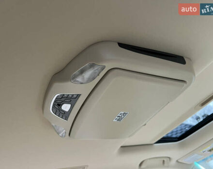 Белый Лексус ЛХ, объемом двигателя 5.66 л и пробегом 157 тыс. км за 29500 $, фото 61 на Automoto.ua