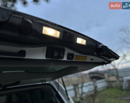 Белый Лексус ЛХ, объемом двигателя 5.7 л и пробегом 307 тыс. км за 20950 $, фото 17 на Automoto.ua