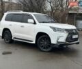 Белый Лексус ЛХ, объемом двигателя 5.7 л и пробегом 280 тыс. км за 28999 $, фото 1 на Automoto.ua
