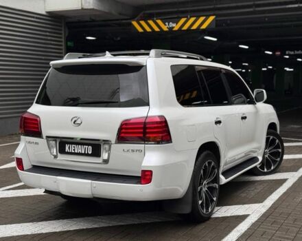 Білий Лексус ЛХ, об'ємом двигуна 5.7 л та пробігом 268 тис. км за 24000 $, фото 2 на Automoto.ua