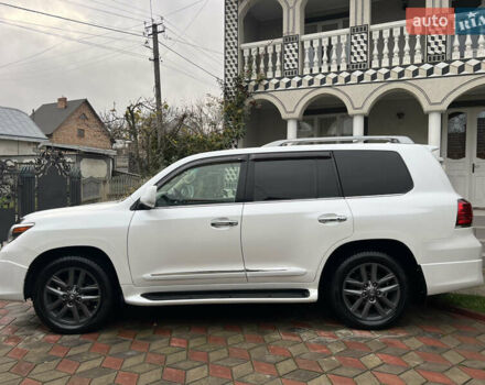 Белый Лексус ЛХ, объемом двигателя 5.66 л и пробегом 157 тыс. км за 29500 $, фото 9 на Automoto.ua