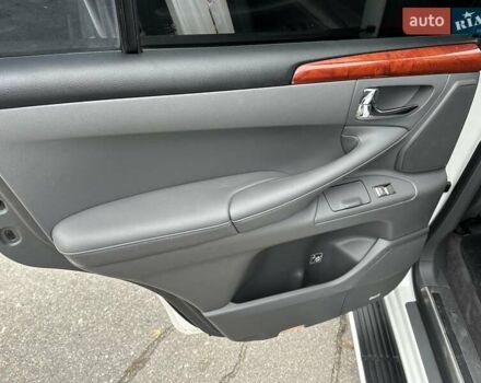 Белый Лексус ЛХ, объемом двигателя 5.66 л и пробегом 186 тыс. км за 24900 $, фото 32 на Automoto.ua