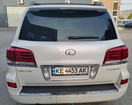 Білий Лексус ЛХ, об'ємом двигуна 5.7 л та пробігом 300 тис. км за 20000 $, фото 1 на Automoto.ua