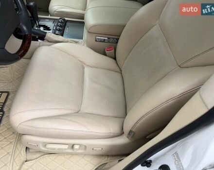 Белый Лексус ЛХ, объемом двигателя 5.66 л и пробегом 206 тыс. км за 25555 $, фото 14 на Automoto.ua