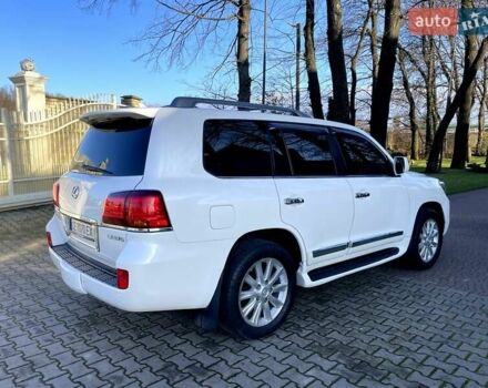 Білий Лексус ЛХ, об'ємом двигуна 5.66 л та пробігом 318 тис. км за 23500 $, фото 56 на Automoto.ua