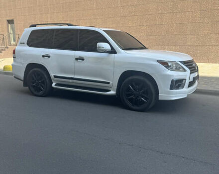 Білий Лексус ЛХ, об'ємом двигуна 0 л та пробігом 300 тис. км за 24500 $, фото 1 на Automoto.ua
