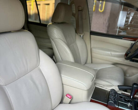 Белый Лексус ЛХ, объемом двигателя 5.66 л и пробегом 299 тыс. км за 22900 $, фото 27 на Automoto.ua