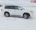 Белый Лексус ЛХ, объемом двигателя 5.66 л и пробегом 251 тыс. км за 22400 $, фото 1 на Automoto.ua