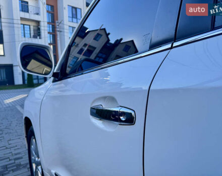 Білий Лексус ЛХ, об'ємом двигуна 5.66 л та пробігом 195 тис. км за 26500 $, фото 8 на Automoto.ua