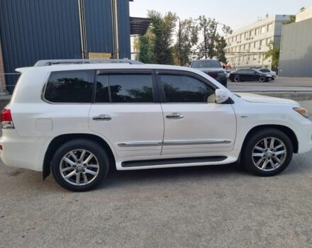 Білий Лексус ЛХ, об'ємом двигуна 5.7 л та пробігом 300 тис. км за 20000 $, фото 2 на Automoto.ua