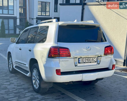Білий Лексус ЛХ, об'ємом двигуна 5.66 л та пробігом 195 тис. км за 26500 $, фото 5 на Automoto.ua