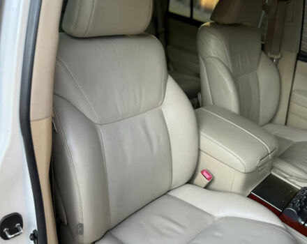 Белый Лексус ЛХ, объемом двигателя 5.66 л и пробегом 299 тыс. км за 22900 $, фото 26 на Automoto.ua