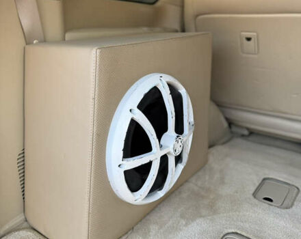 Белый Лексус ЛХ, объемом двигателя 5.66 л и пробегом 299 тыс. км за 22900 $, фото 42 на Automoto.ua