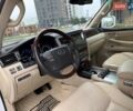 Белый Лексус ЛХ, объемом двигателя 5.66 л и пробегом 206 тыс. км за 25555 $, фото 13 на Automoto.ua