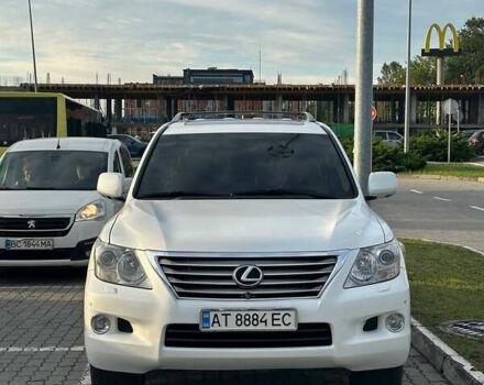 Лексус ЛХ 2008 у Львові на Automoto.ua Білий Лексус ЛХ, об'ємом двигуна 5.66 л та пробігом 298 тис. км за 23600 $, фото 16 на Automoto.ua