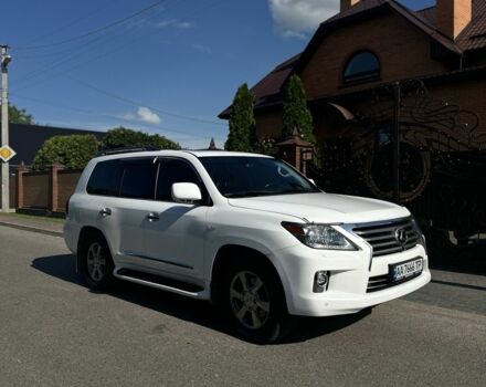 Белый Лексус ЛХ, объемом двигателя 5.7 л и пробегом 340 тыс. км за 16000 $, фото 4 на Automoto.ua