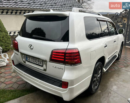 Белый Лексус ЛХ, объемом двигателя 5.66 л и пробегом 157 тыс. км за 29500 $, фото 4 на Automoto.ua