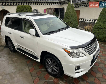 Белый Лексус ЛХ, объемом двигателя 5.66 л и пробегом 157 тыс. км за 29500 $, фото 30 на Automoto.ua