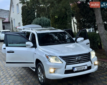 Белый Лексус ЛХ, объемом двигателя 5.7 л и пробегом 307 тыс. км за 20950 $, фото 7 на Automoto.ua