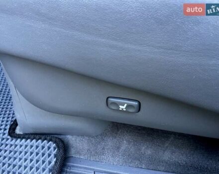 Білий Лексус ЛХ, об'ємом двигуна 5.66 л та пробігом 318 тис. км за 23500 $, фото 34 на Automoto.ua