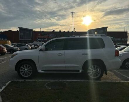 Лексус ЛХ 2008 у Львові на Automoto.ua Білий Лексус ЛХ, об'ємом двигуна 5.66 л та пробігом 298 тис. км за 23600 $, фото 19 на Automoto.ua