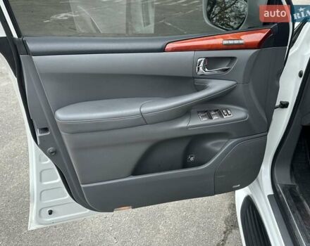 Белый Лексус ЛХ, объемом двигателя 5.66 л и пробегом 186 тыс. км за 24900 $, фото 28 на Automoto.ua