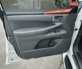 Белый Лексус ЛХ, объемом двигателя 5.66 л и пробегом 186 тыс. км за 24900 $, фото 28 на Automoto.ua