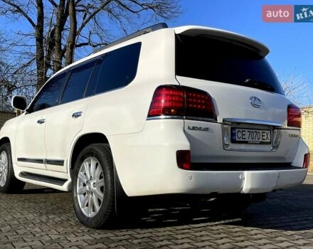 Білий Лексус ЛХ, об'ємом двигуна 5.66 л та пробігом 318 тис. км за 23500 $, фото 7 на Automoto.ua