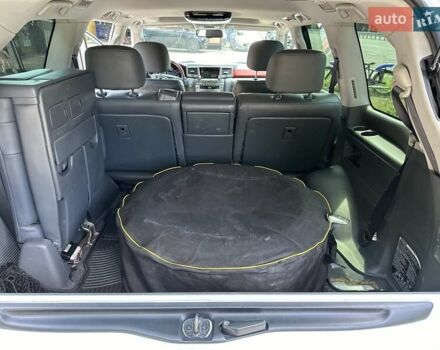 Лексус ЛХ 2008 в Днепре (Днепропетровске) на Automoto.ua Белый Лексус ЛХ, объемом двигателя 5.69 л и пробегом 260 тыс. км за 26000 $, фото 15 на Automoto.ua