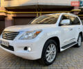 Белый Лексус ЛХ, объемом двигателя 5.66 л и пробегом 299 тыс. км за 22900 $, фото 5 на Automoto.ua