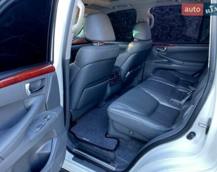 Білий Лексус ЛХ, об'ємом двигуна 5.66 л та пробігом 318 тис. км за 23500 $, фото 33 на Automoto.ua