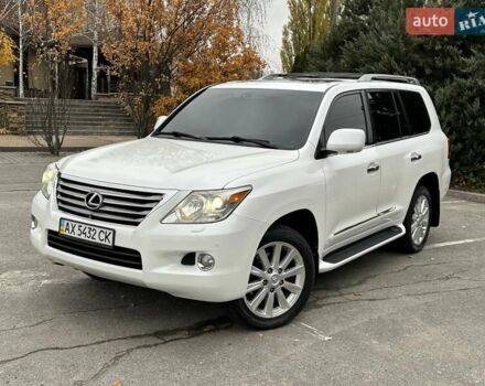 Белый Лексус ЛХ, объемом двигателя 5.66 л и пробегом 186 тыс. км за 24900 $, фото 7 на Automoto.ua
