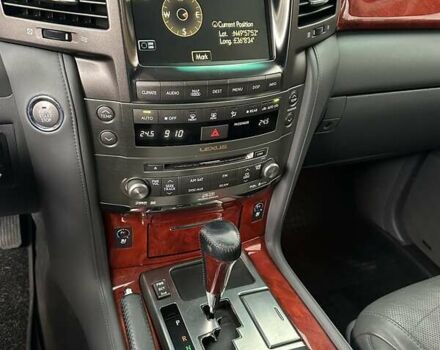 Белый Лексус ЛХ, объемом двигателя 5.66 л и пробегом 186 тыс. км за 24900 $, фото 46 на Automoto.ua