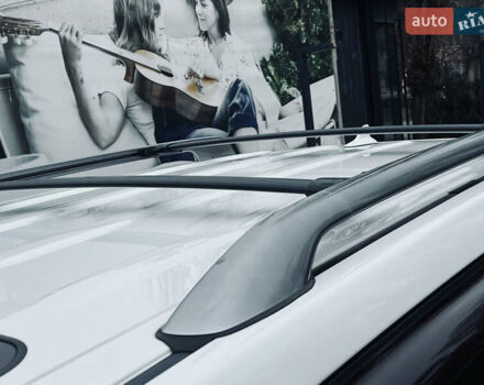 Белый Лексус ЛХ, объемом двигателя 5.7 л и пробегом 197 тыс. км за 25700 $, фото 66 на Automoto.ua