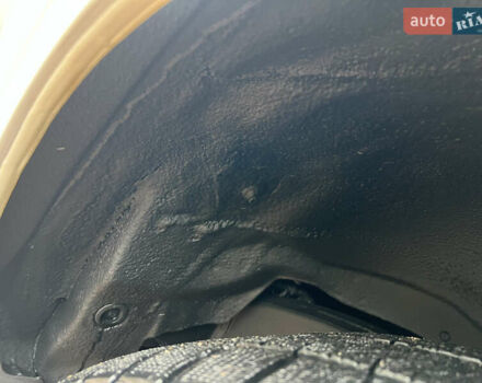 Белый Лексус ЛХ, объемом двигателя 5.66 л и пробегом 157 тыс. км за 29500 $, фото 40 на Automoto.ua