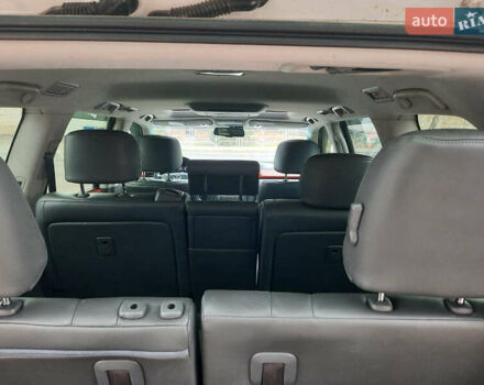 Белый Лексус ЛХ, объемом двигателя 5.66 л и пробегом 348 тыс. км за 16000 $, фото 7 на Automoto.ua