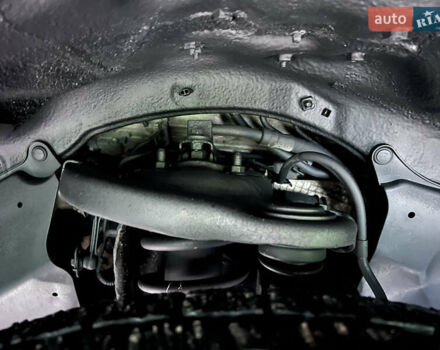 Белый Лексус ЛХ, объемом двигателя 5.66 л и пробегом 157 тыс. км за 29500 $, фото 42 на Automoto.ua