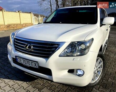 Білий Лексус ЛХ, об'ємом двигуна 5.66 л та пробігом 318 тис. км за 23500 $, фото 18 на Automoto.ua