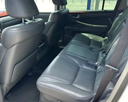 Лексус ЛХ 2008 в Днепре (Днепропетровске) на Automoto.ua Белый Лексус ЛХ, объемом двигателя 5.69 л и пробегом 260 тыс. км за 26000 $, фото 14 на Automoto.ua