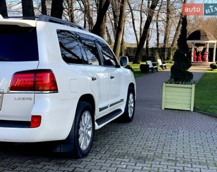 Білий Лексус ЛХ, об'ємом двигуна 5.66 л та пробігом 318 тис. км за 23500 $, фото 59 на Automoto.ua