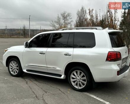 Белый Лексус ЛХ, объемом двигателя 5.66 л и пробегом 186 тыс. км за 24900 $, фото 22 на Automoto.ua