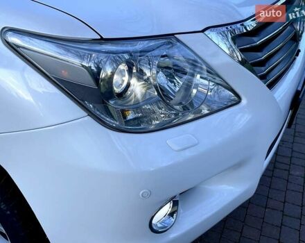 Білий Лексус ЛХ, об'ємом двигуна 5.66 л та пробігом 318 тис. км за 23500 $, фото 61 на Automoto.ua