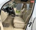 Белый Лексус ЛХ, объемом двигателя 5.66 л и пробегом 206 тыс. км за 25555 $, фото 15 на Automoto.ua
