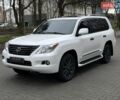 Белый Лексус ЛХ, объемом двигателя 5.66 л и пробегом 286 тыс. км за 22800 $, фото 1 на Automoto.ua