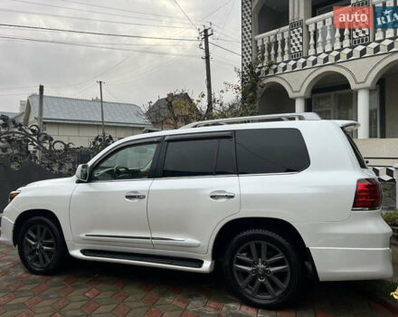 Белый Лексус ЛХ, объемом двигателя 5.66 л и пробегом 157 тыс. км за 29500 $, фото 8 на Automoto.ua